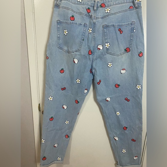Hello Kitty Sanrio Plus size jeans - Picture 6 of 7